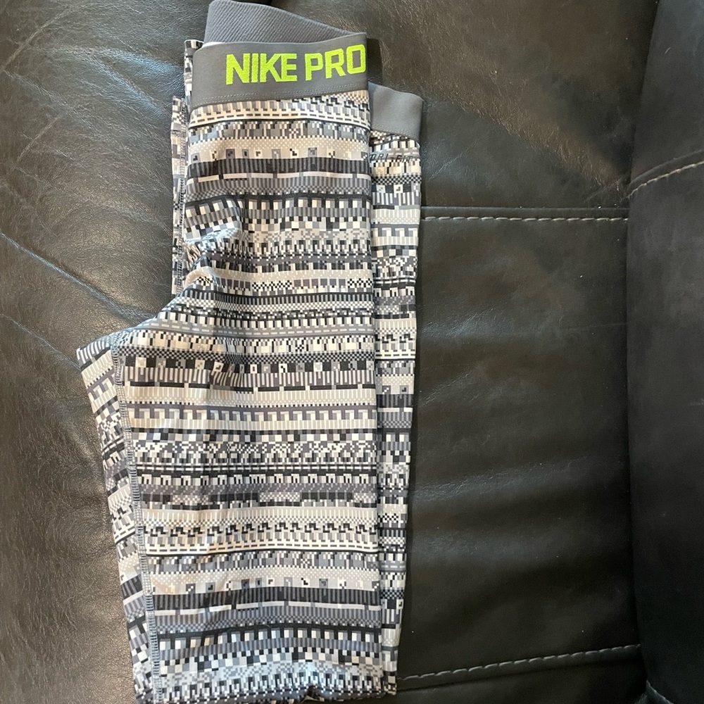Nike Pro Leggings